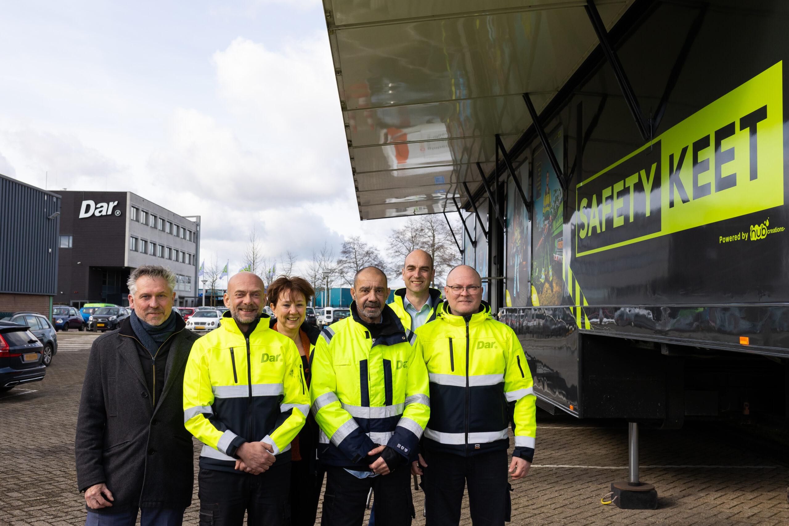 Dar opent SafetyKeet in de Week van de Helden in het afval en het groen